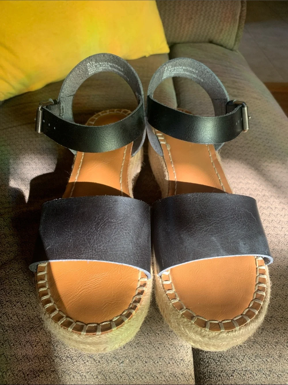 Universal Thread Black Espadrille Platform Sandals